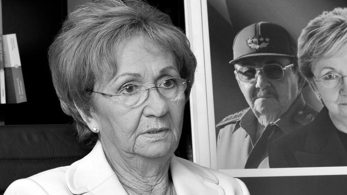 Ve věku 90 let zemřela Juanita Castrová, sestra bývalých kubánských vůdců Fidela a Raula Castrových.