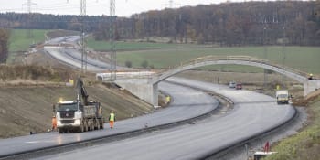 PŘEHLEDNĚ: Česko zažije dálniční boom. Podívejte se, kde nastanou v roce 2024 převratné změny