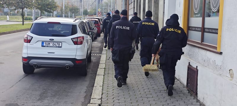 Policisté převezli do Česka dělníka podezřelého z brutální vraždy v Ústí nad Labem