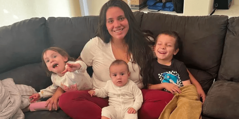 Dnes je 26letá Aryanna Brewerová trojnásobnou matkou. Radost ze čtvrtého těhotenství jí sebrala zdrcující diagnóza: vzácná leukémie se vrátila.