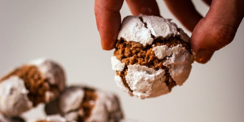Perníčkové crinkles - popraskané cukroví s voňavým kořením