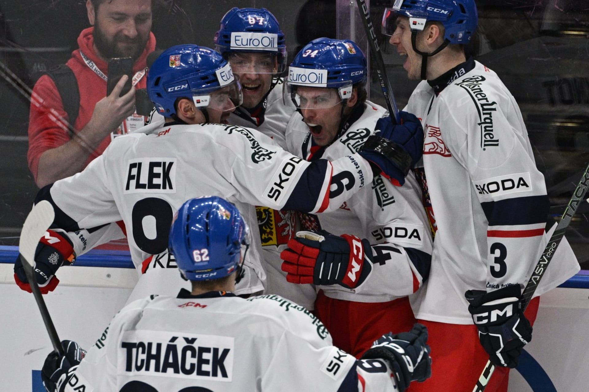 Češi se radují z další výhry na Švýcarských hokejových hrách