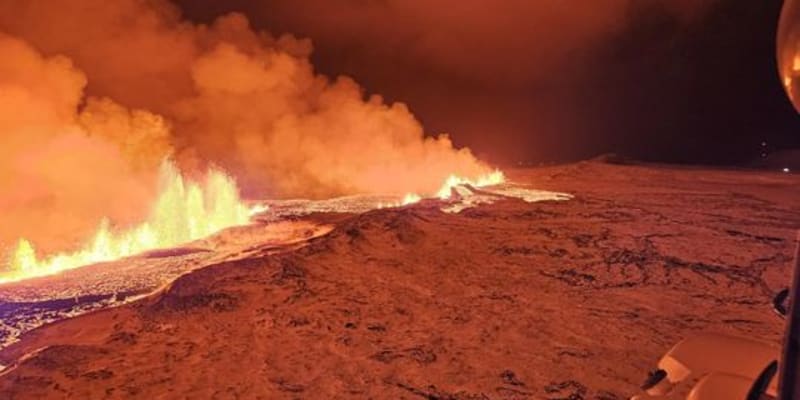 Na jihozápadě Islandu vybuchla sopka na poloostrově Reykjanes.