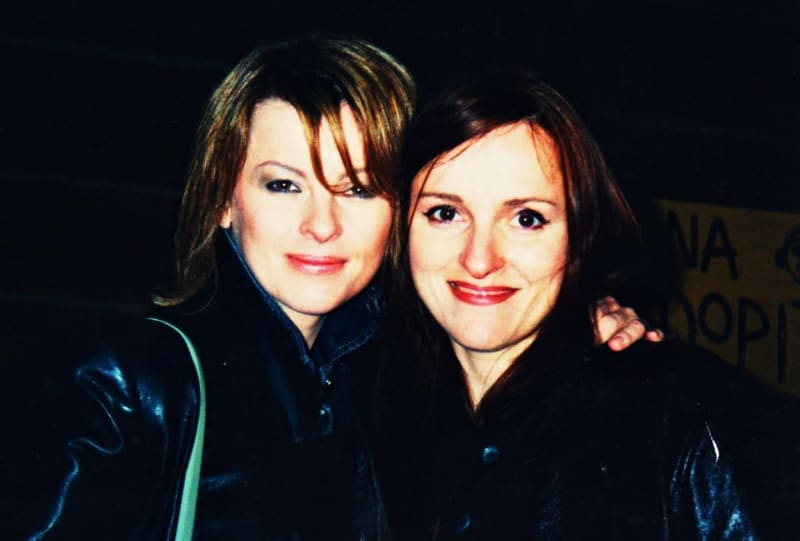 V roce 1996 spolu nazpívaly duet nazvaný S láskou, který vyšel na Ivetině albu Čekám svůj den. Poté se Ivana objevovala na koncertech Ivety jako host.