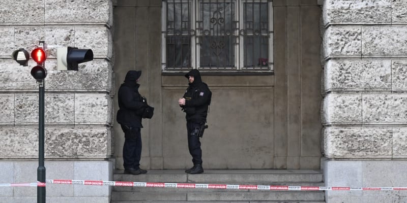 Zásah policistů na filozofické fakultě v Praze