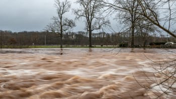 VÝSTRAHA: Meteorologové zpřísnili varování. Do Česka přijdou vydatné srážky, hrozí povodně