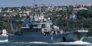 Zničili jsme velkou výsadkovou loď na Krymu, tvrdí ukrajinské letectvo. Rusové útok přiznali