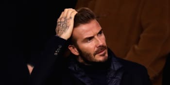 David Beckham v roli farmáře. Slavný fotbalista dostal od manželky k Vánocům kurník