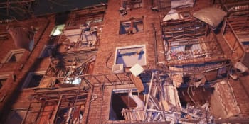 Mohutný ruský útok v Charkově. Výbuchy v obytné části města zranily 26 lidí, tvrdí starosta