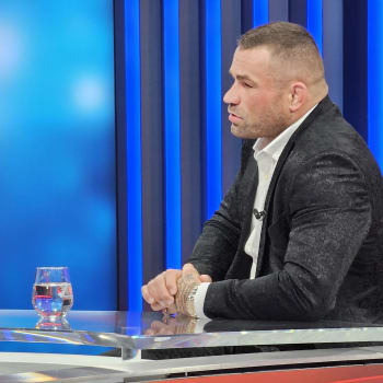 Bojovník MMA Karlos Vémola ve studiu CNN Prima NEWS