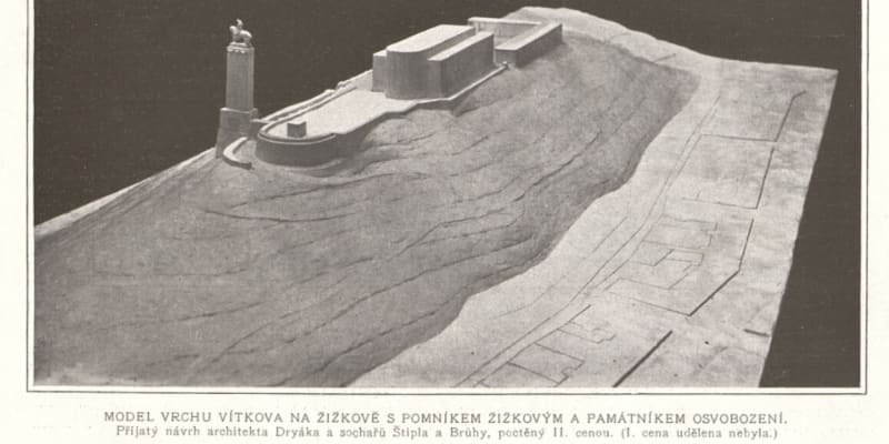 Prezident Masaryk si na Silvestra v roce 1923 prohléd l na žižkovské radnici návrhy na památník na Vítkově.