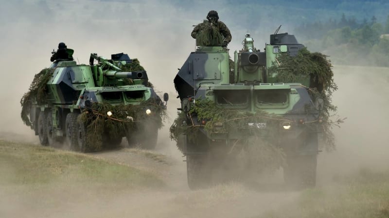 Čeští dělostřelci posílí obranu severního křídla NATO