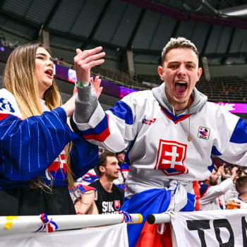 Emoce slovenských hokejových fanoušků.