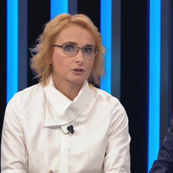 Europoslankyně Kateřina Konečná (KSČM) a europoslanec Mikuláš Peksa (Piráti) v pořadu 360° na CNN Prima NEWS
