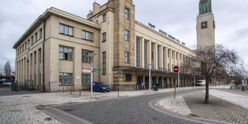 Hlavní vlakové nádraží, Hradec Králové
