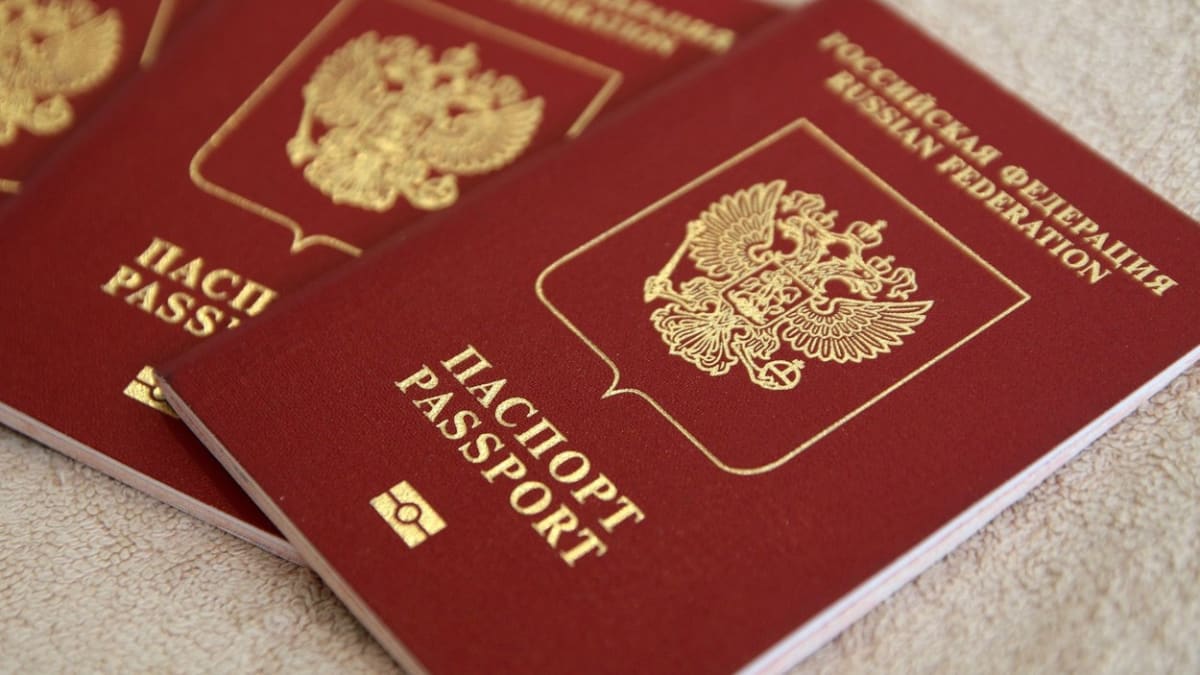 Ruský pas může být pro některé lidi stále ceněný.