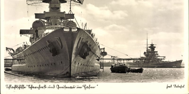Scharnhorst v přístavu
