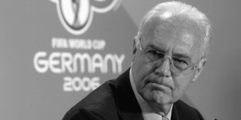 Zemřel legendární fotbalista Beckenbauer. Ať „císař Franz“ odpočívá v pokoji, truchlí svět