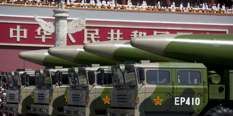Rakety patřící čínské armádě.