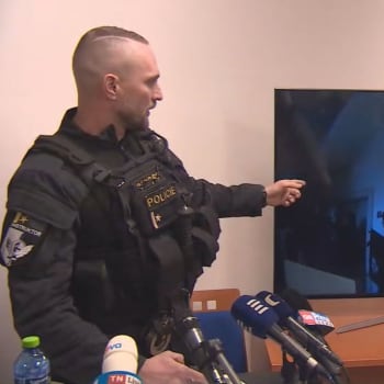 Policie na tiskové konferenci přiblížila detaily zákroku proti střelci na FF UK
