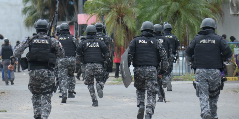Ekvádorem zmítá násilí.