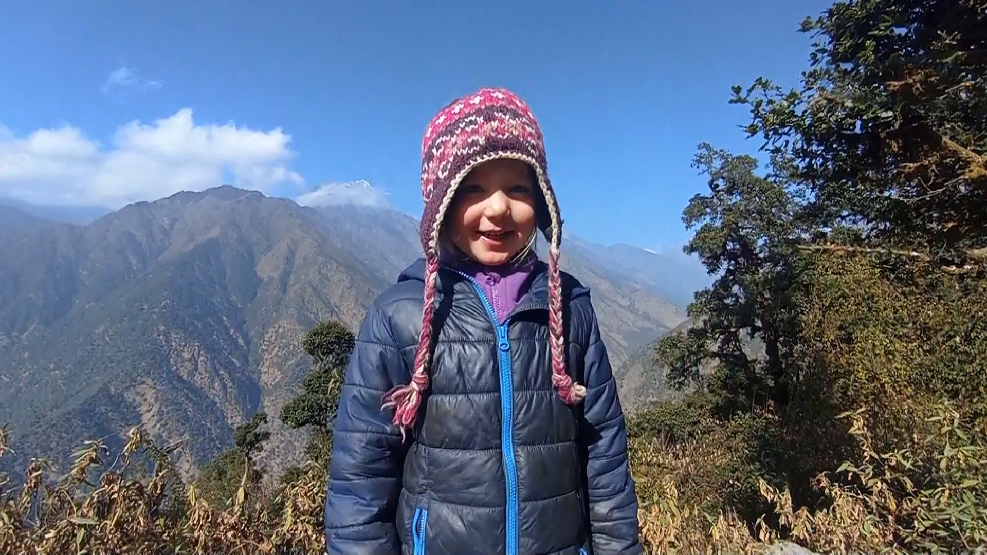 Čtyřletá Zara pokořila rekord na Mount Everestu.