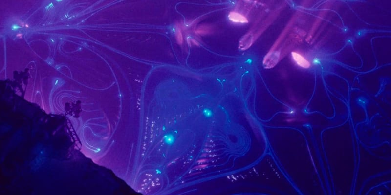 Medúzovité UFO z filmu Propast
