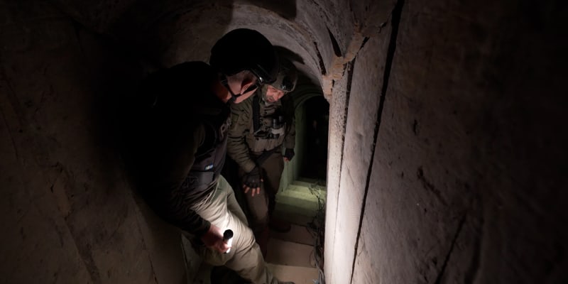 Štáb CNN společně s vojáky IDF prohledával rozsáhlé tunely v Pásmu Gazy.