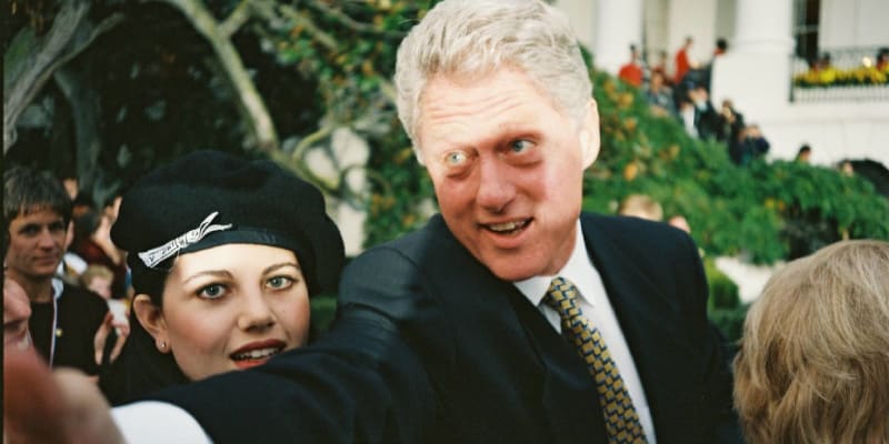 Bill Clinton a jeho oblíbená stážistka Monika Lewinská