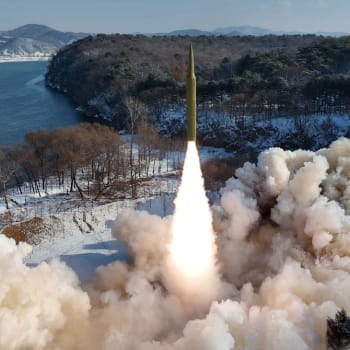 Severní Koreaprovedla test nadzvukové střely středního až dlouhého doletu.