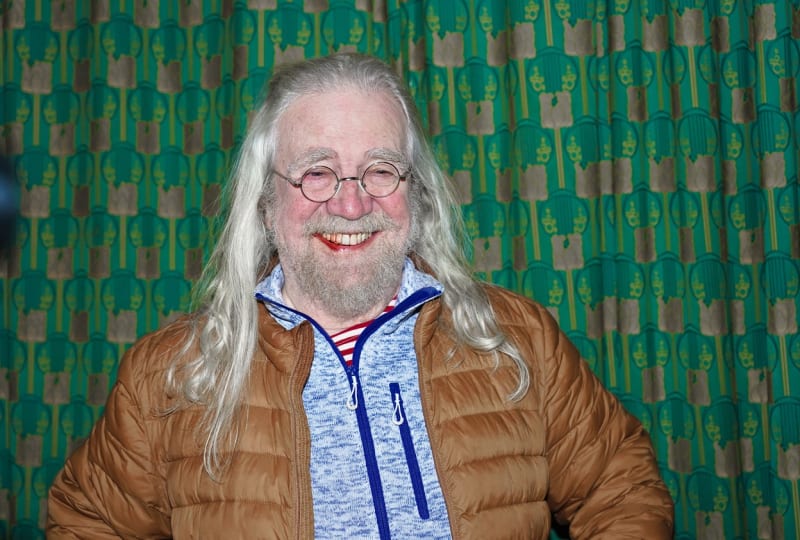 Jaroslav Hutka kvůli policejní šikaně v roce 1978 emigroval. 