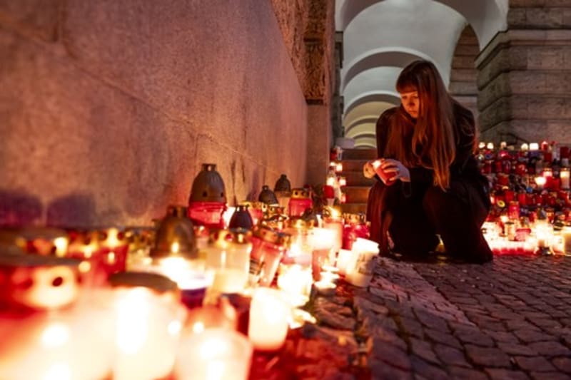 Střelba na fakultě v Praze šokovala celý národ.