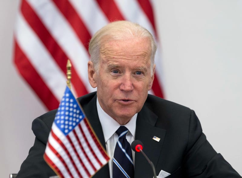 Současný prezident Joe Biden zatím míří za obhajobou nominace v demokratických primárkách