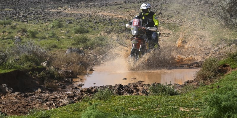 Při Rallye Dakar 2024 zemřel španělský závodník Carles Falcón.