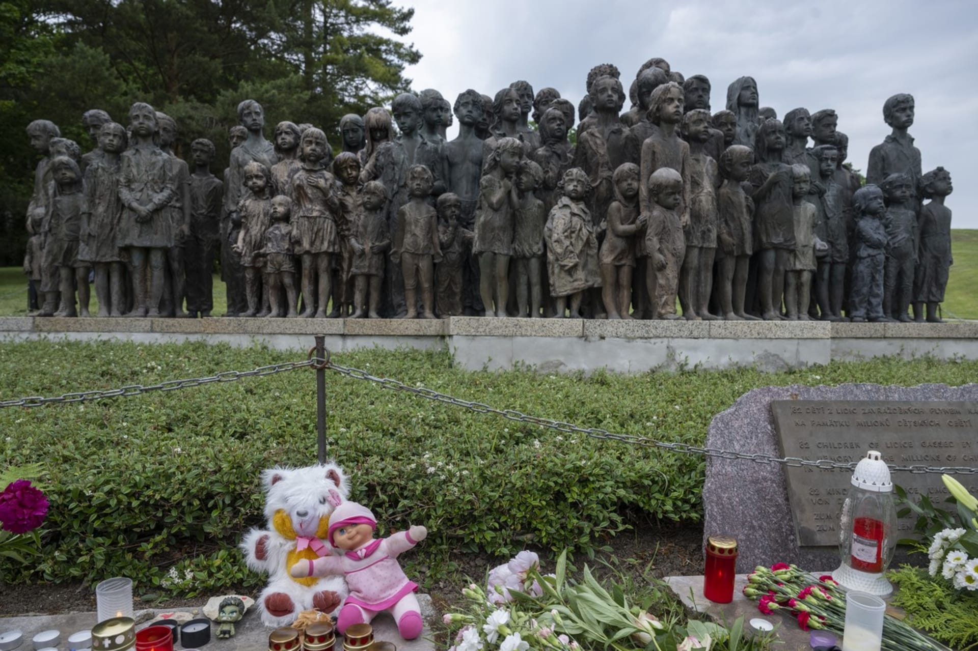 Památník dětských obětí války v Lidicích