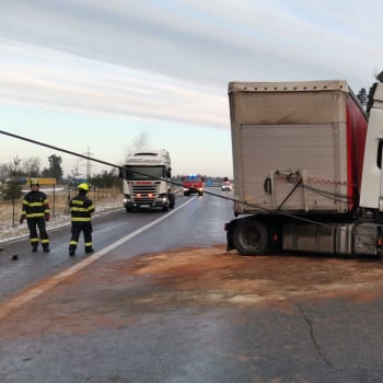 Nehoda kamionu na dálnici D3