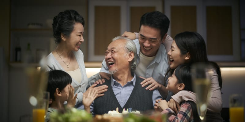 Nejvyššího věku v USA se dožívá tamní asijskoamerická populace 
