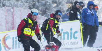 Záběry hrozivého pádu lyžařky Vlhové. Při manévru se jí překřížily lyže, křičela bolestí