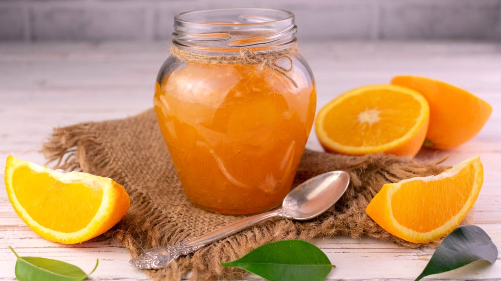 Jak udělat marmeládu z pomerančů? Vyzkoušejte recepty s rumem nebo se zázvorem