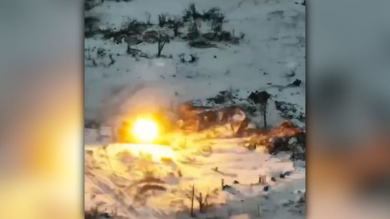 Ukrajinci zničili ruský tank T-90M.