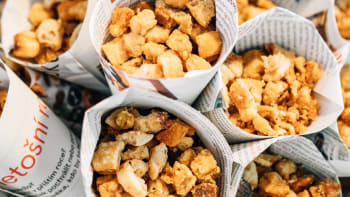 Domácí škvarky aneb řeznický popcorn podle Libora Baďury z Lokálu