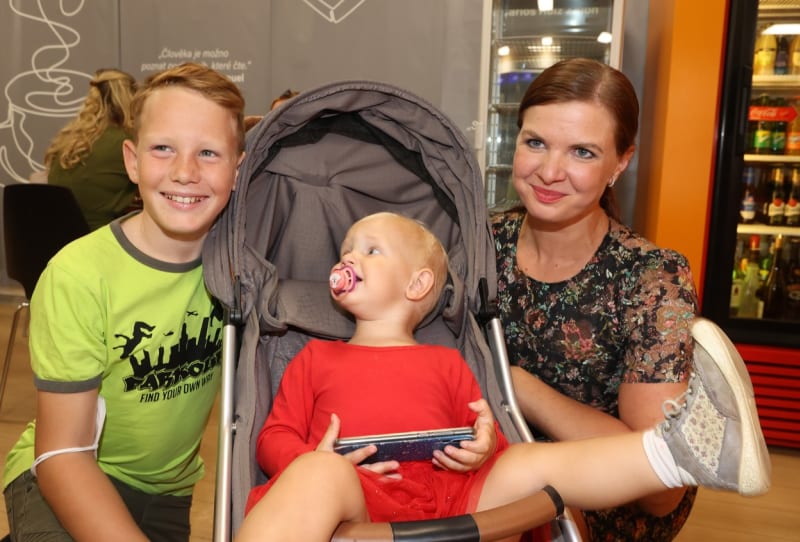 Aneta Stolzová je dnes trojnásobnou maminkou, po nemocné dceři se jí narodil zdravý syn Adam i druhá dcera Amálka Karla.