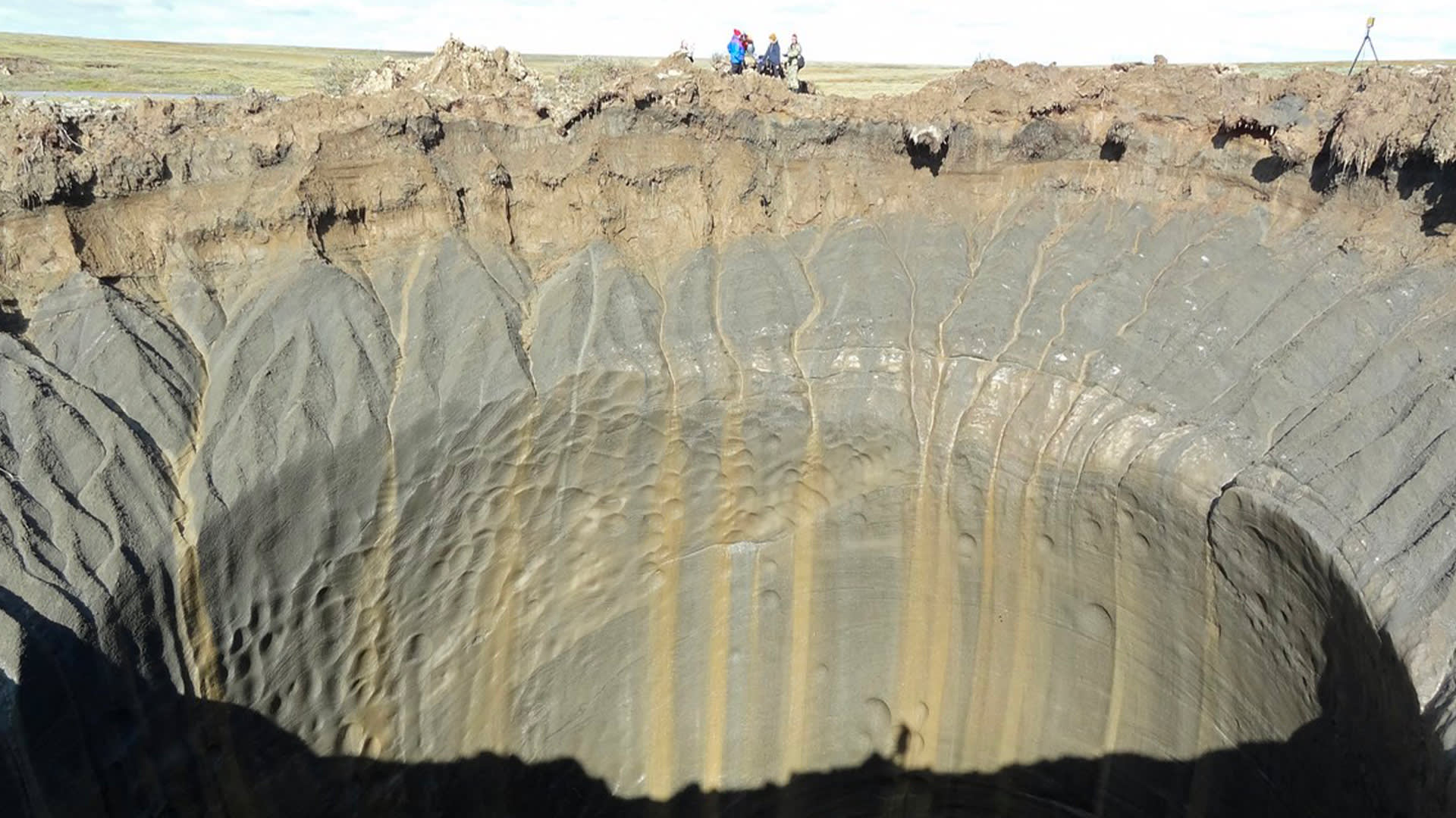 Obří kráter na Sibiři