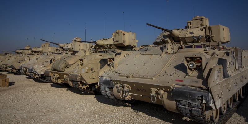 Americké obrněné vozy Bradley v Sýrii (2019)