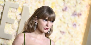 Falešné pornofotky zpěvačky Swiftové zaplavily internet. Řeší je i v Bílém domě