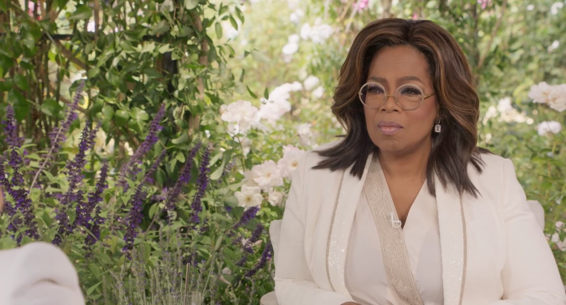 Oprah je v posledních letech známá zejména svými intimními interview se slavnými osobnostmi, například Adele.