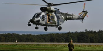 Modernizace vrtulníků Sokol se zrušila. Cena byla vyšší, než se očekávalo, tvrdí ministerstvo