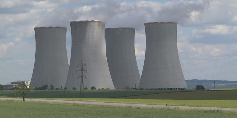 Vláda vyzve dva uchazeče o stavbu bloku v Dukovanech k předložení závazných nabídek k stavbě až 4 reaktorů.