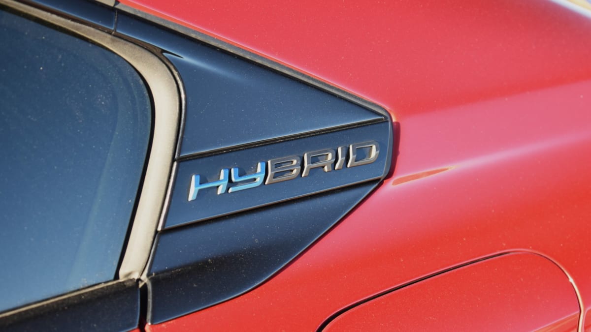 S jiným než hybridním pohonem už Peugeot 508 nekoupíte.