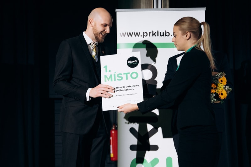 Ocenění Nejlepší mluvčí veřejného a neziskového sektoru získal Aleš Cimbala, tiskový mluvčí Městského státního zastupitelství v Praze.